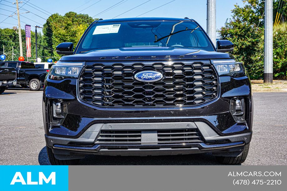 Used 2025 Black Ford ST-Line image 9