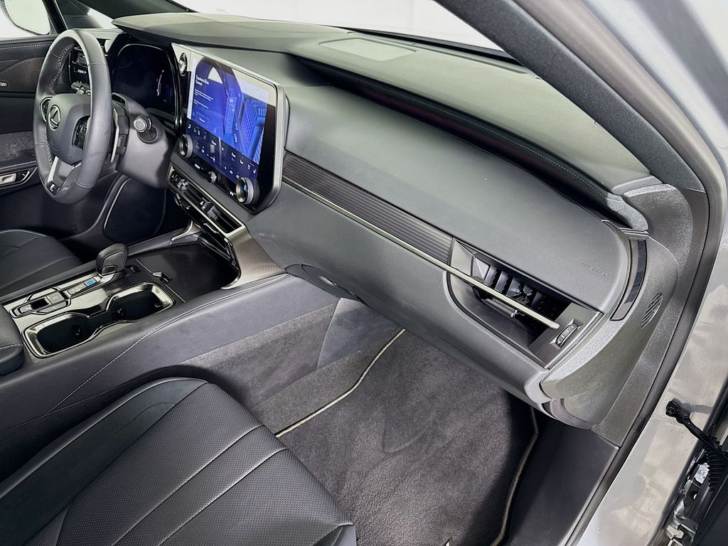Thumbnail: 2024 Lexus RX - 31