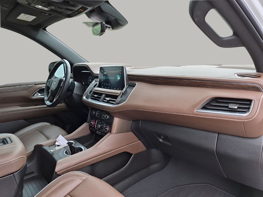 Used 2023 White Chevrolet High Country image 14