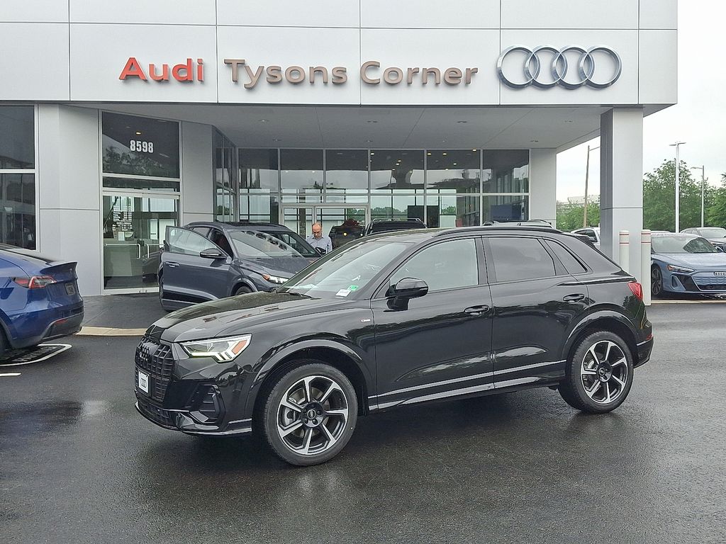 2025 Audi Q3  -
                Vienna, VA