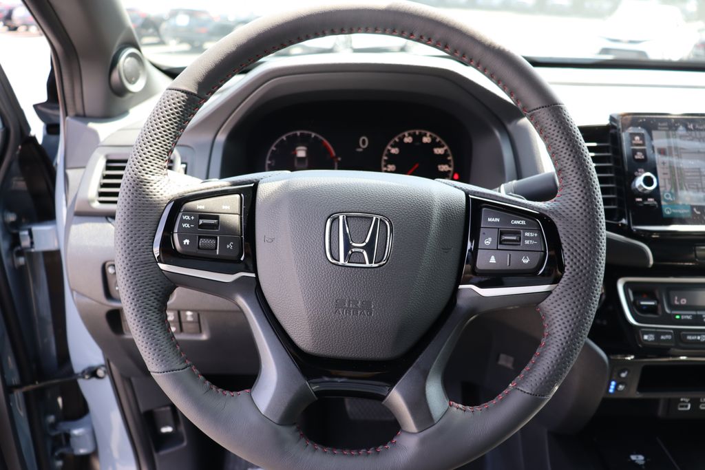 2025 Honda Ridgeline Black Edition 29