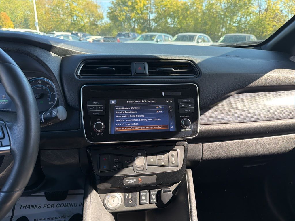 Thumbnail: 2018 Nissan Leaf - 14