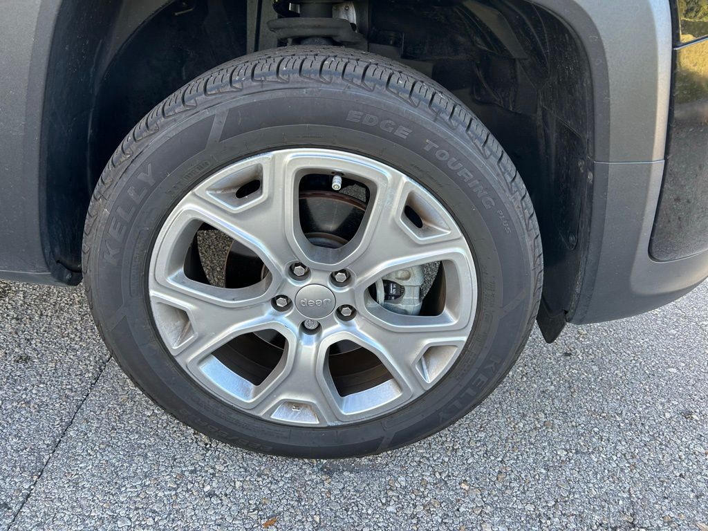 Thumbnail: 2023 Jeep Renegade - 9