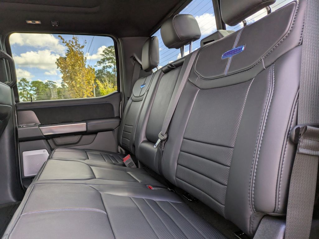 2026 Ford Super Duty F-350 SRW Platinum