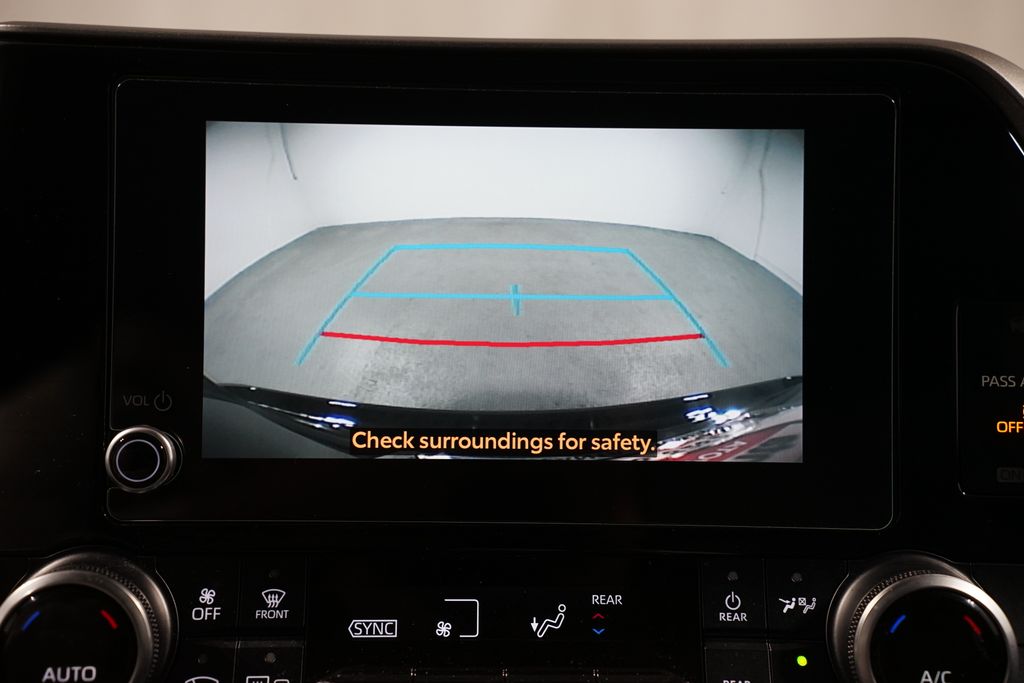 Thumbnail: 2024 Toyota Highlander - 18