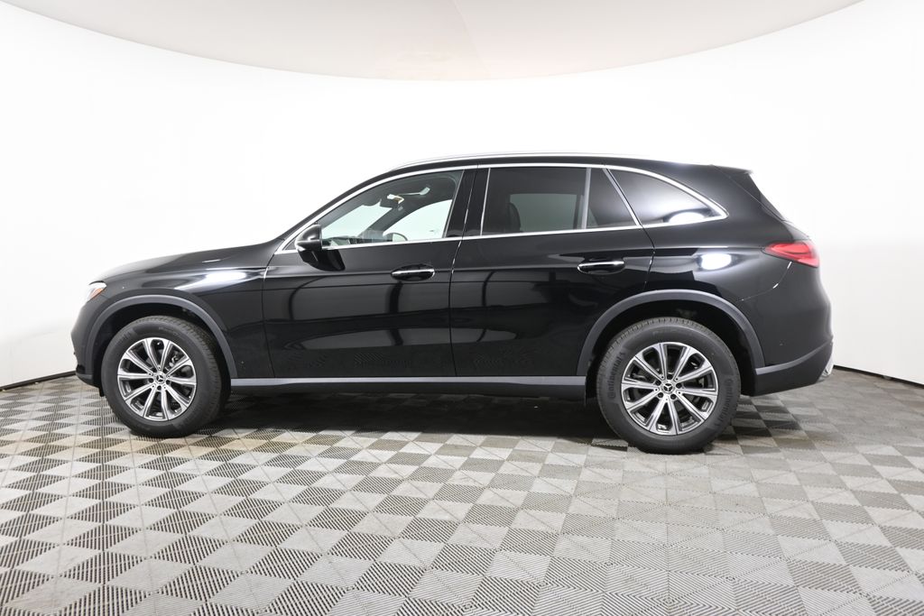Thumbnail: 2026 Mercedes-Benz GLC - 2