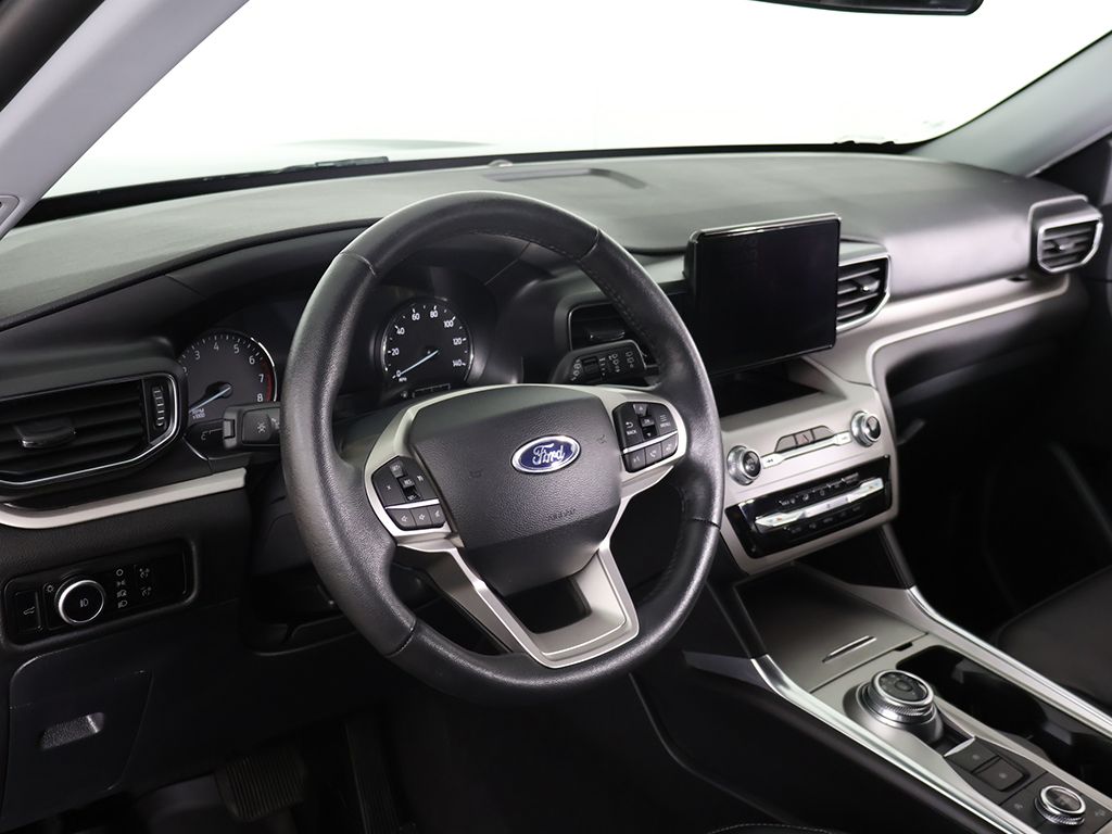Used 2024 Blue Ford XLT image 26