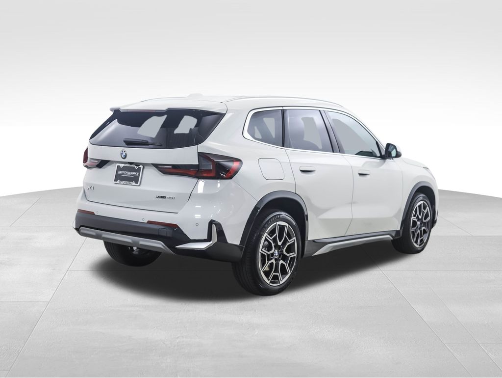 Thumbnail: 2026 BMW X1 - 6