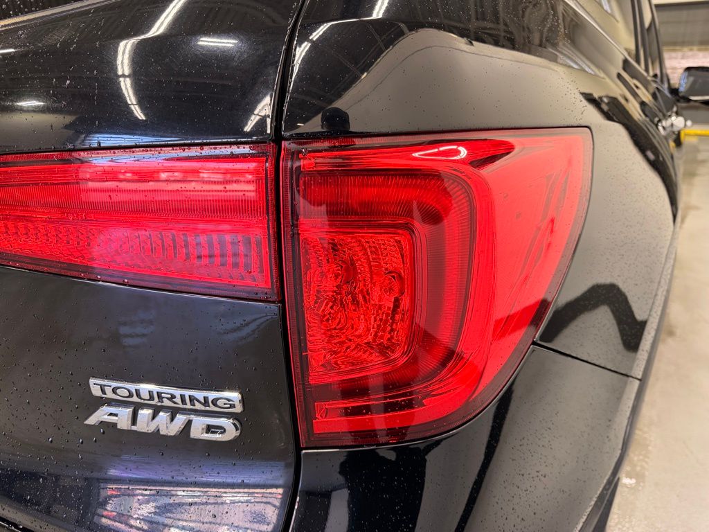 Thumbnail: 2017 Honda Pilot - 5