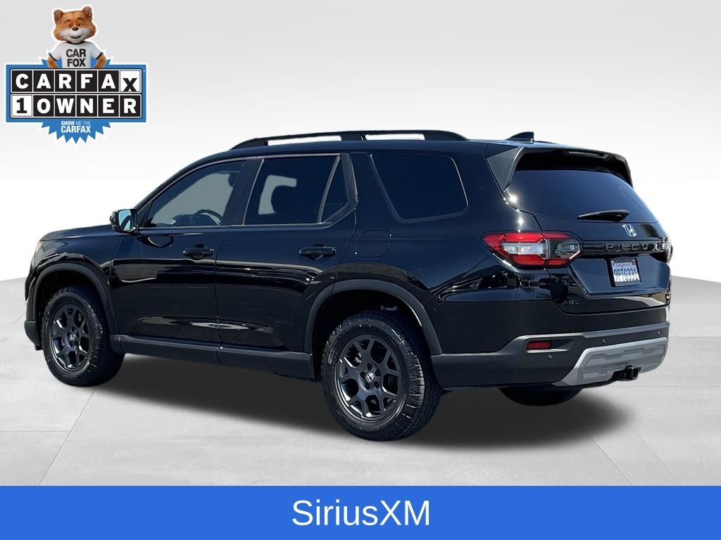 View vehicle photo 2