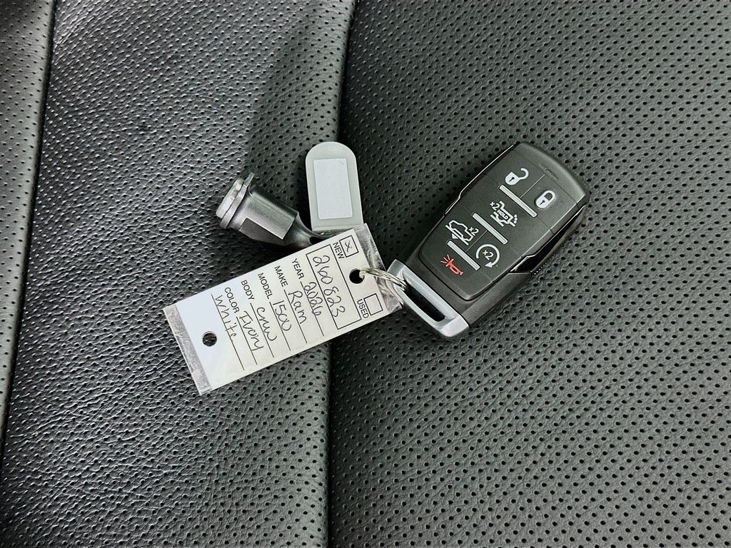 New 2026 Off-white Ram Limited 14in image 20