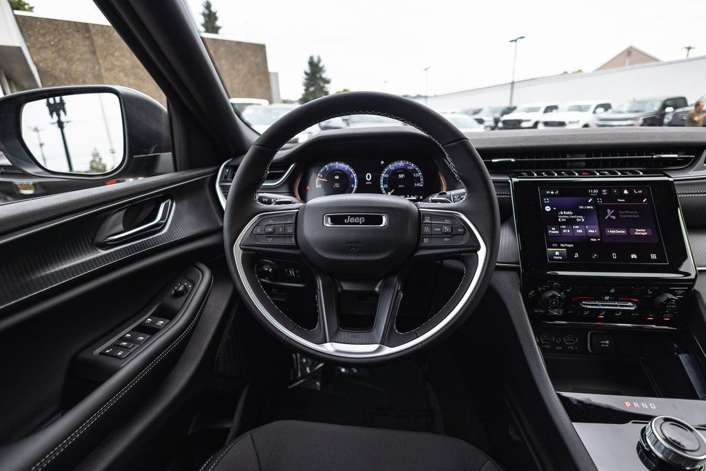 2025 Jeep Grand Cherokee Laredo X thumbnail 24