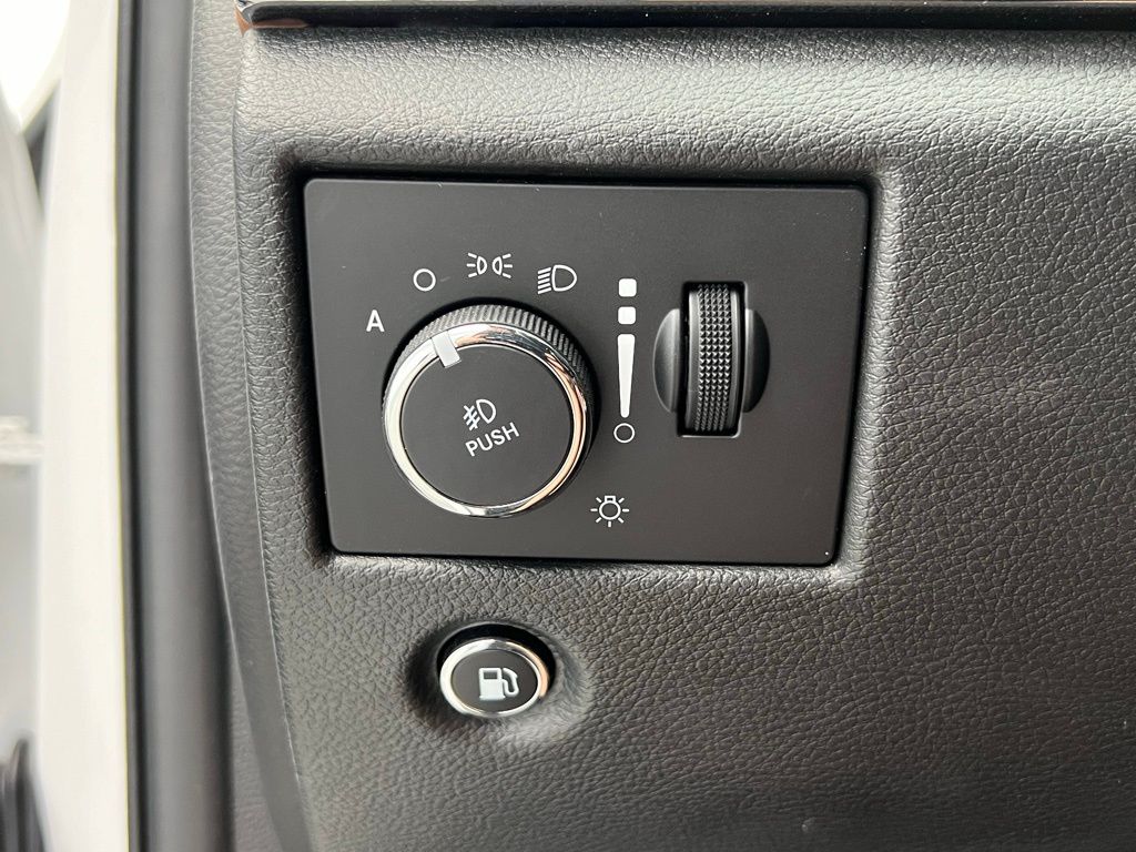 2021 Jeep Grand Cherokee Summit 20