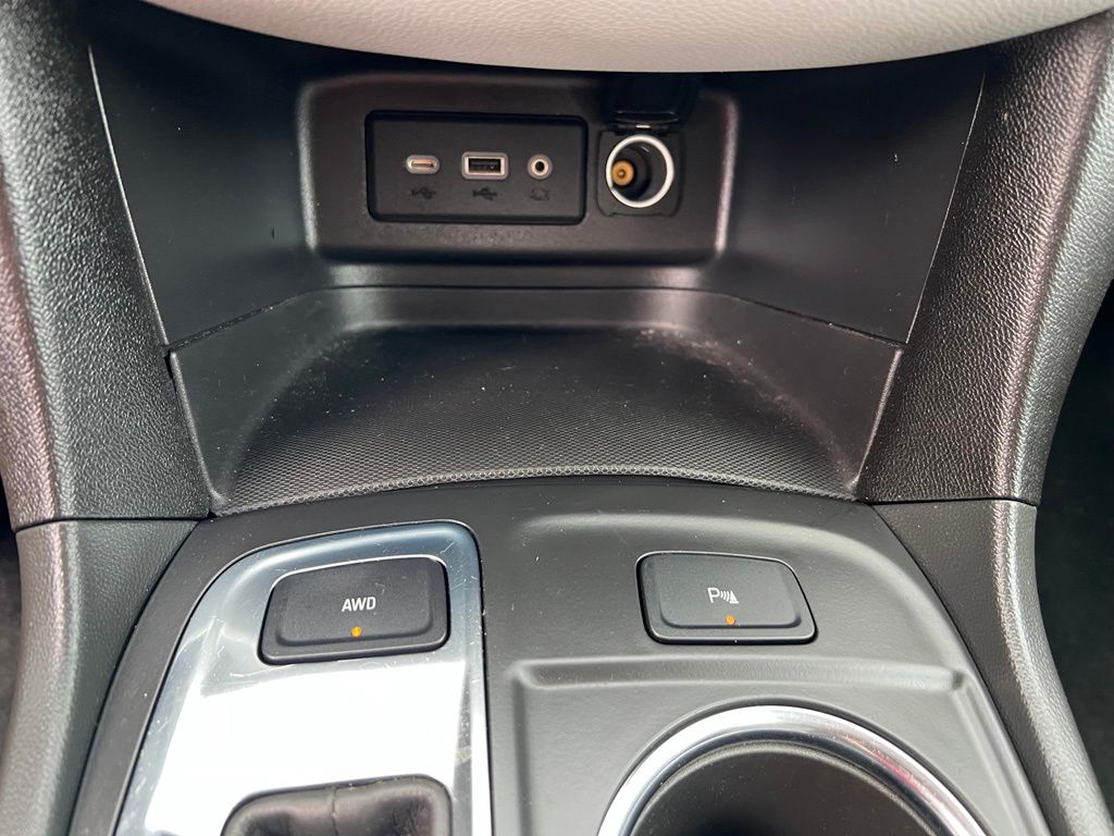 Used 2023 Chevrolet Equinox SUV