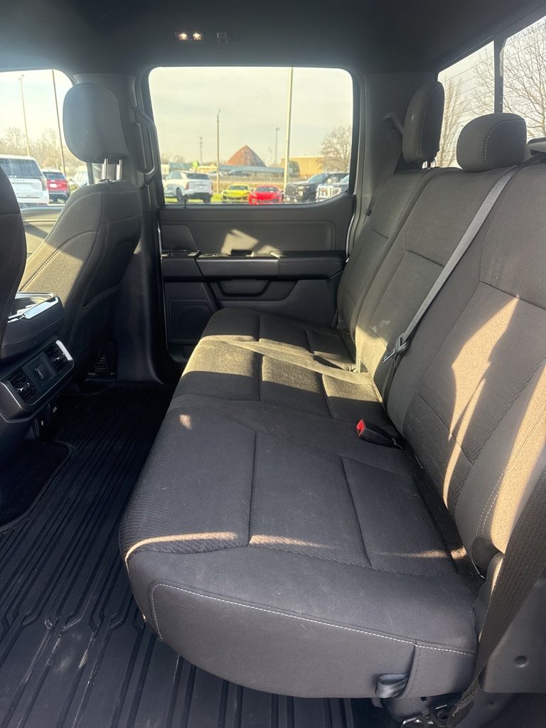 View vehicle photo 4