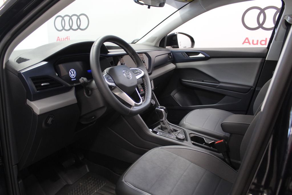 Thumbnail: 2023 Volkswagen Taos - 10