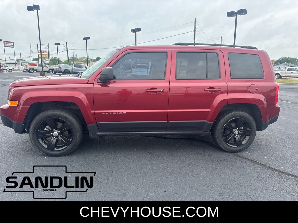 View vehicle photo 5