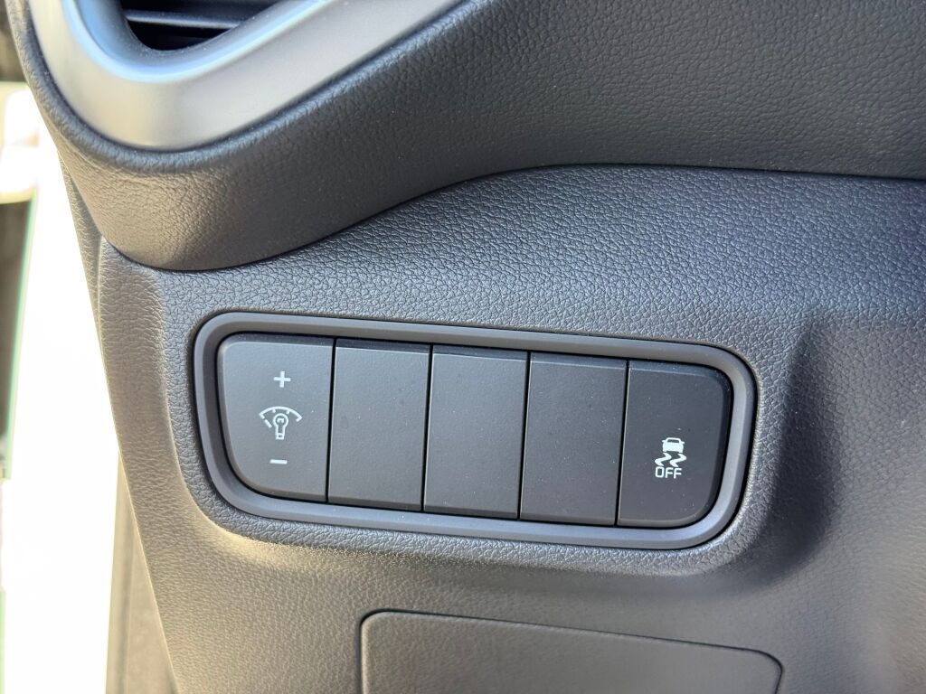 Thumbnail: 2020 Kia Soul - 28