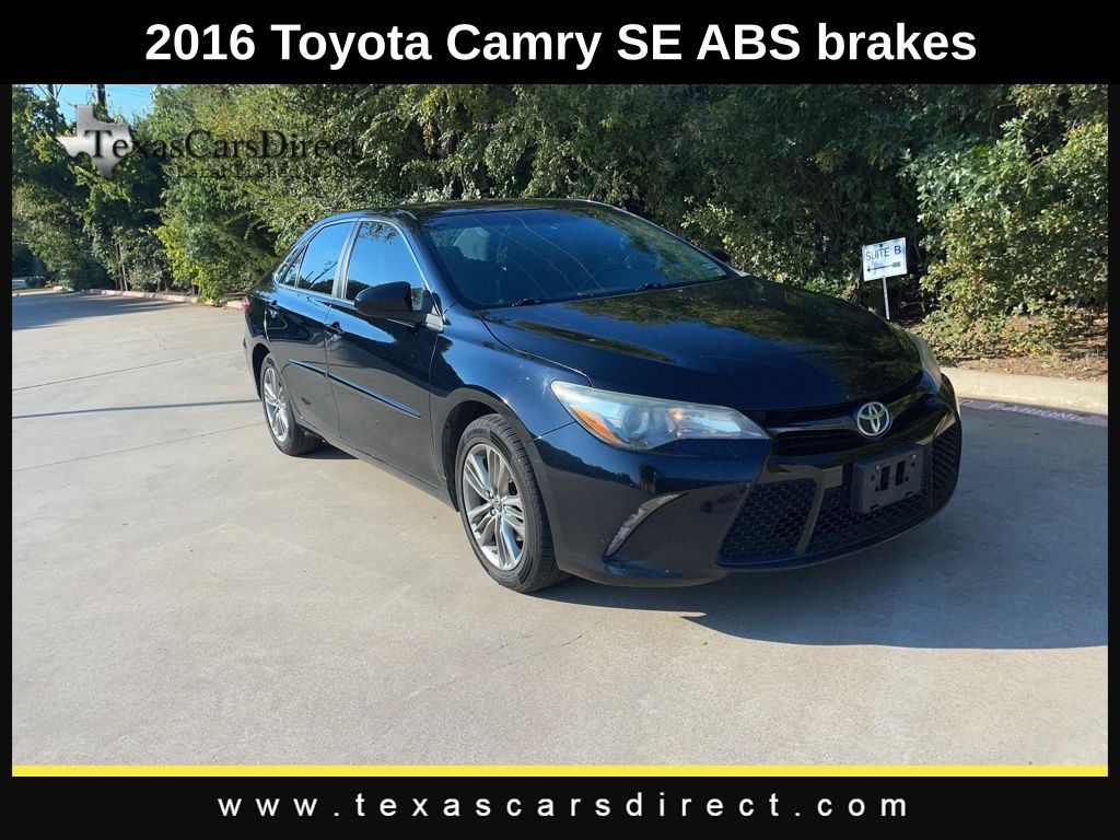 2016 Toyota Camry SE 13