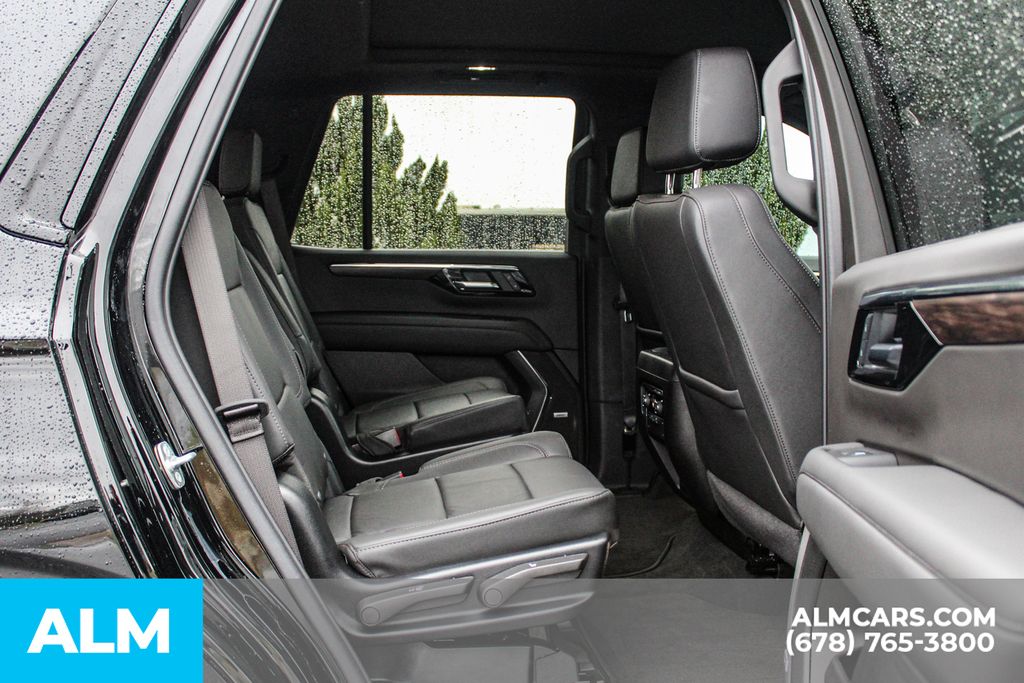 Used 2025 Black Chevrolet Z71 image 22