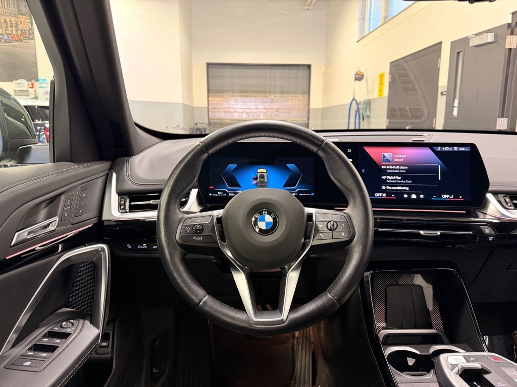 Thumbnail: 2025 BMW X1 - 22