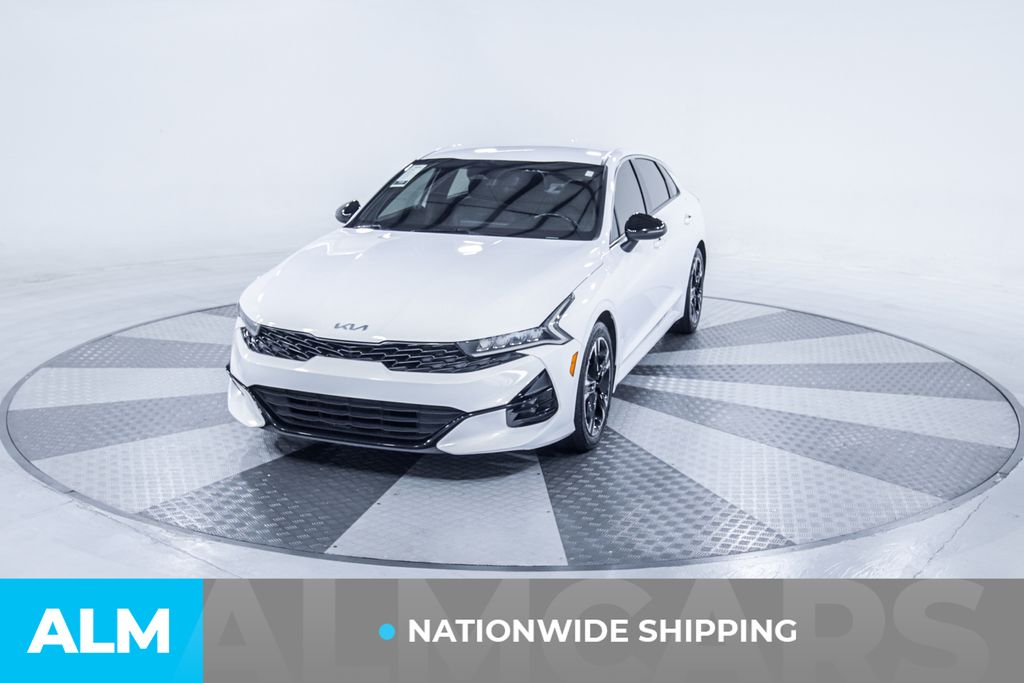 Used 2022 White Kia GT-Line image 2