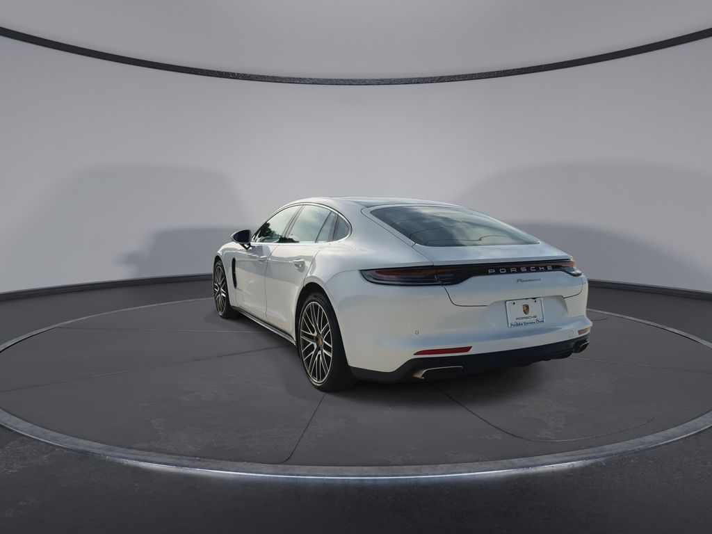 Thumbnail: 2022 Porsche Panamera - 7