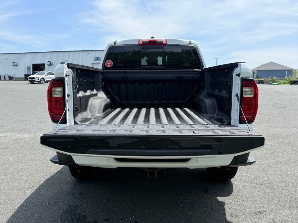 2024 GMC Canyon