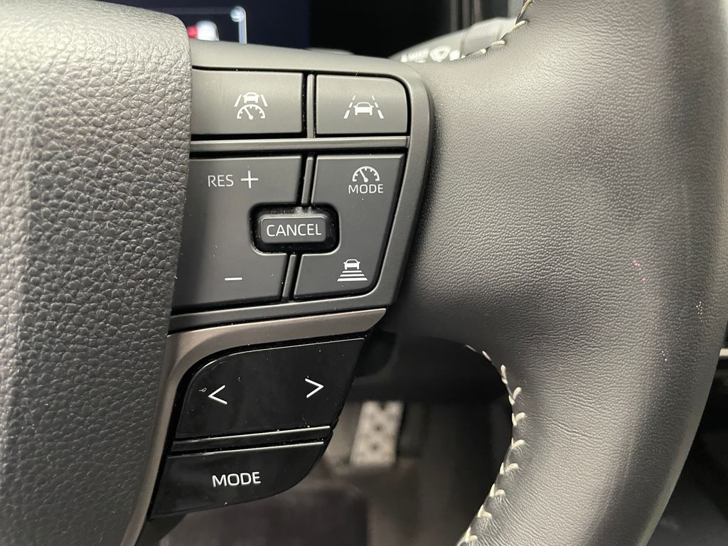 Thumbnail: 2025 Toyota Camry - 23