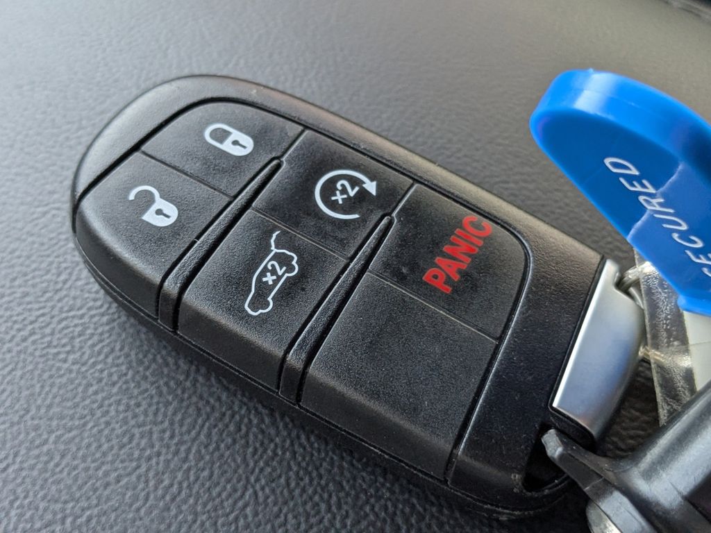 2022 Jeep Grand Cherokee WK Laredo X 4x2