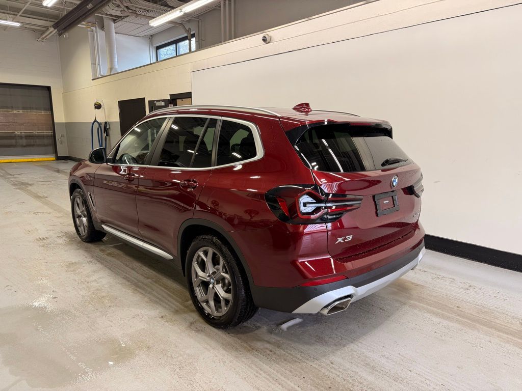 Thumbnail: 2022 BMW X3 - 3