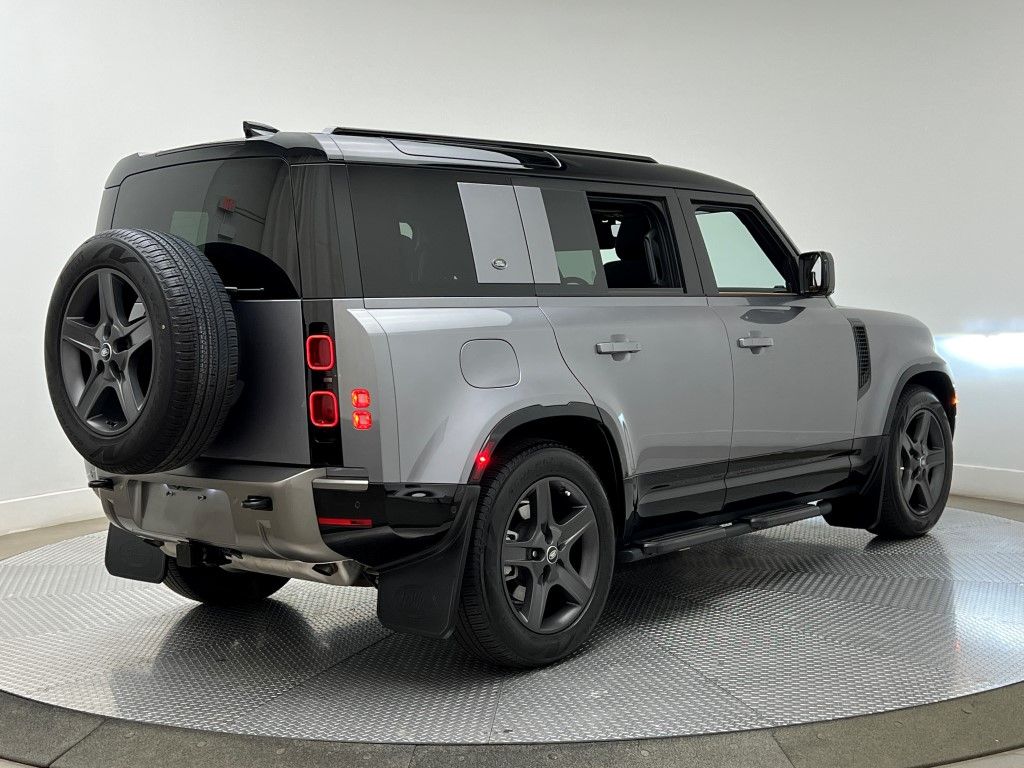 Thumbnail: 2024 Land Rover Defender - 5