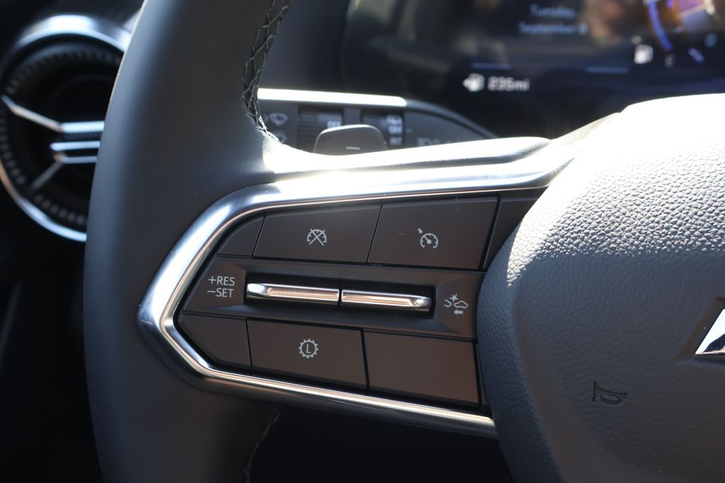 Thumbnail: 2027 Chevrolet Equinox - 22