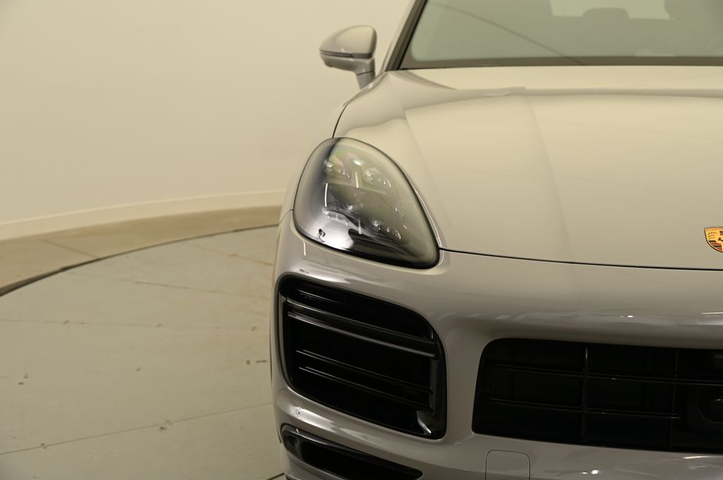 2023 Porsche Cayenne Turbo 11