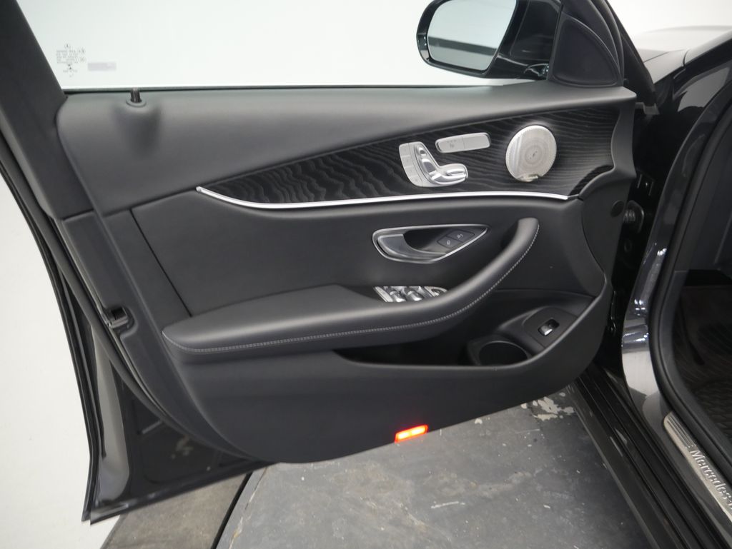 Thumbnail: 2023 Mercedes-Benz E-Class - 16