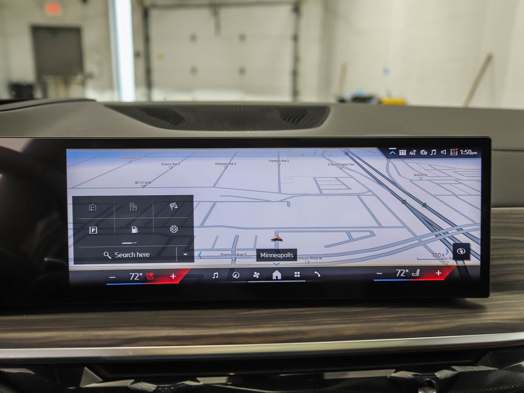 Thumbnail: 2026 BMW X7 - 16