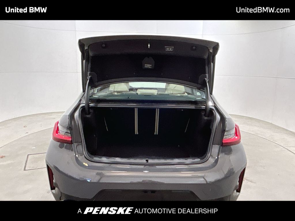 Thumbnail: 2026 BMW 3 Series - 22