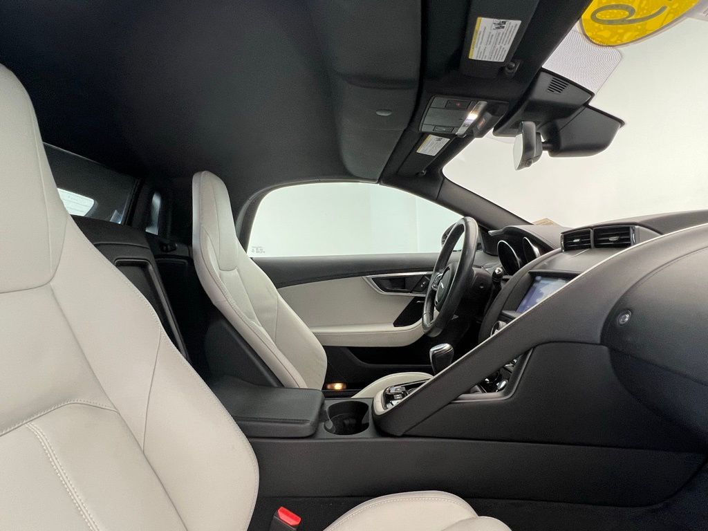 Thumbnail: 2019 Jaguar F-Type - 12