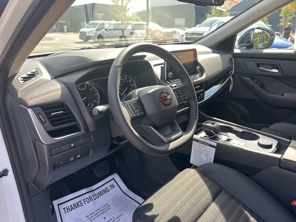 2025 Everest White Pearl Nissan Rogue Rock Creek AWD SUV