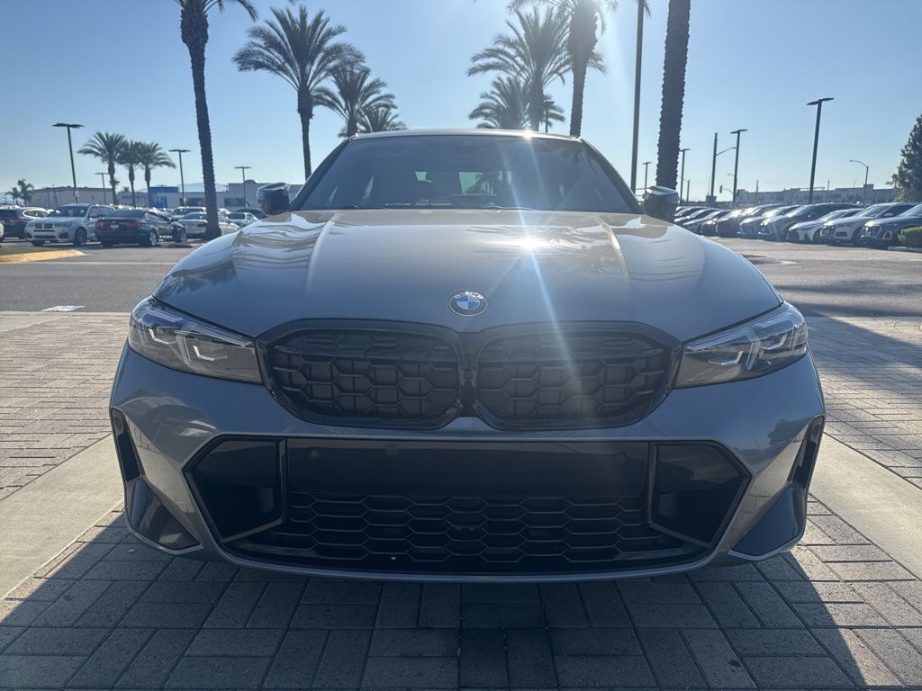 Thumbnail: 2023 BMW 3 Series - 3