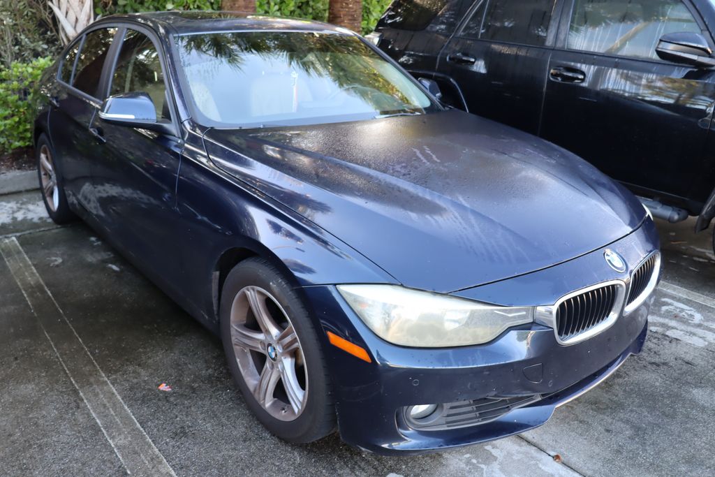 Thumbnail: 2013 BMW 3 Series - 6
