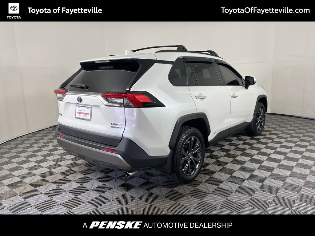 Thumbnail: 2024 Toyota RAV4 - 16