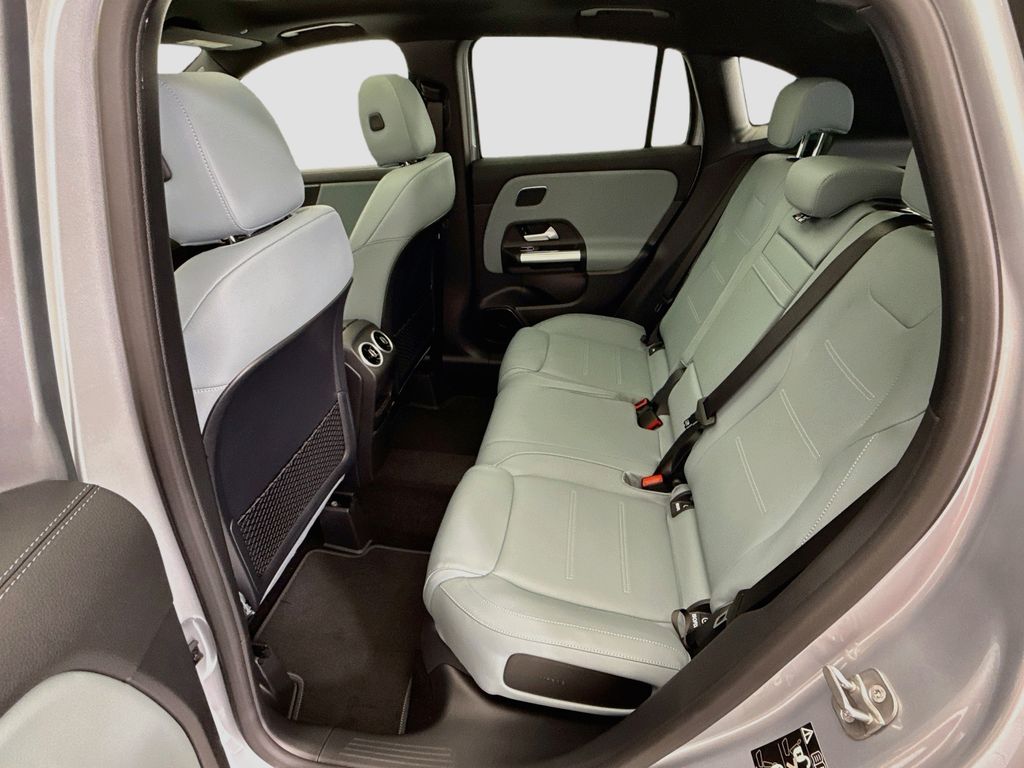 Thumbnail: 2026 Mercedes-Benz GLA - 20