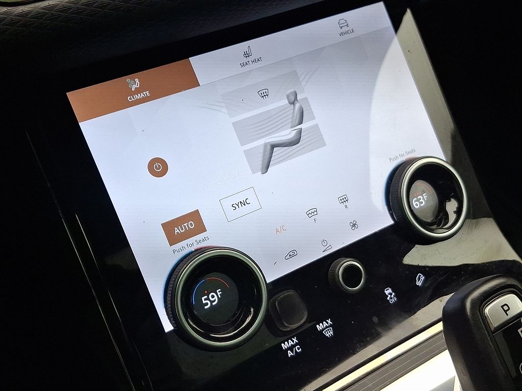 Thumbnail: 2022 Land Rover Range Rover Evoque - 16