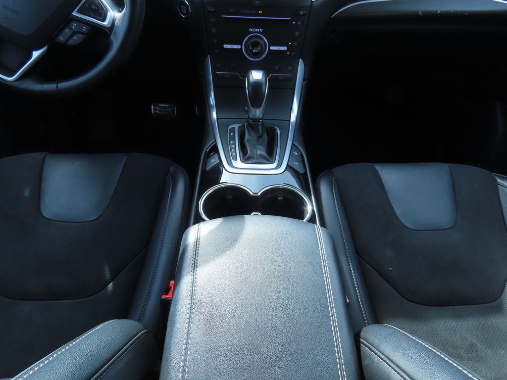 Thumbnail: 2016 Ford Edge - 9