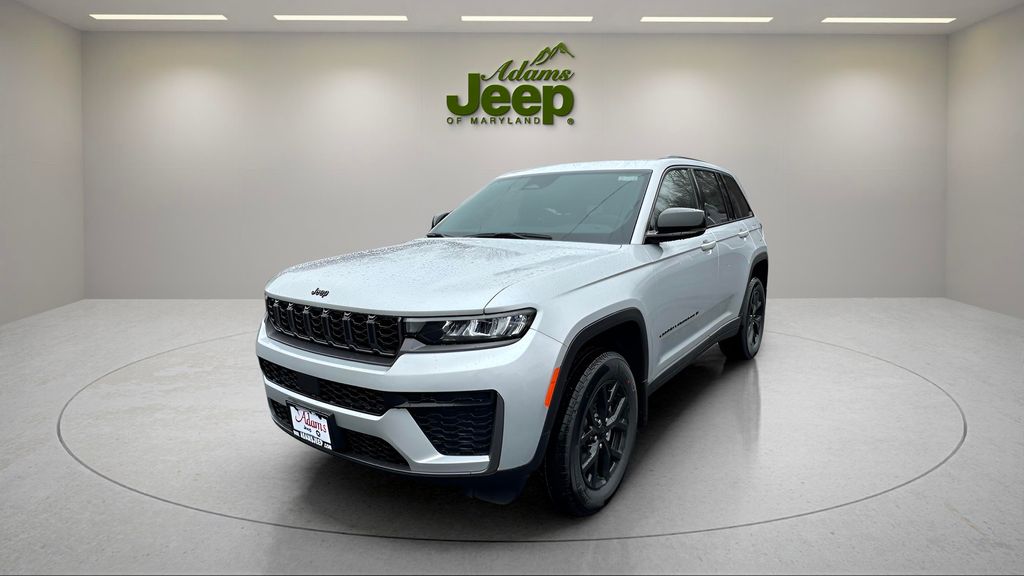 Silver Zynith 2026 Jeep Grand Cherokee SUV / Crossover  8-Speed Automatic