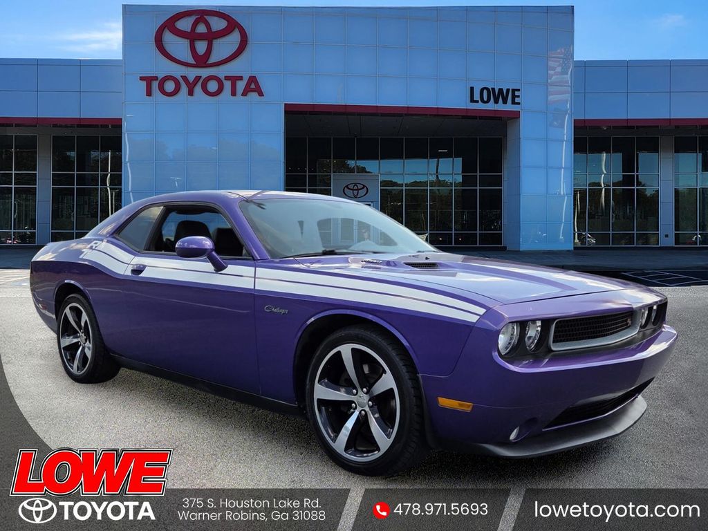 Purple (Plum Crazy Pearlcoat) 2013 Dodge Challenger R/T RWD Coupe Rear-Wheel Drive 5-Speed Automatic