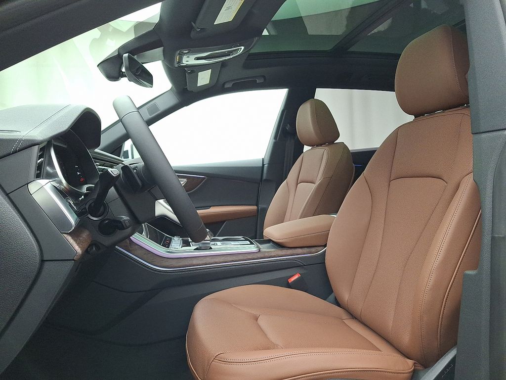 Thumbnail: 2026 Audi Q8 - 8