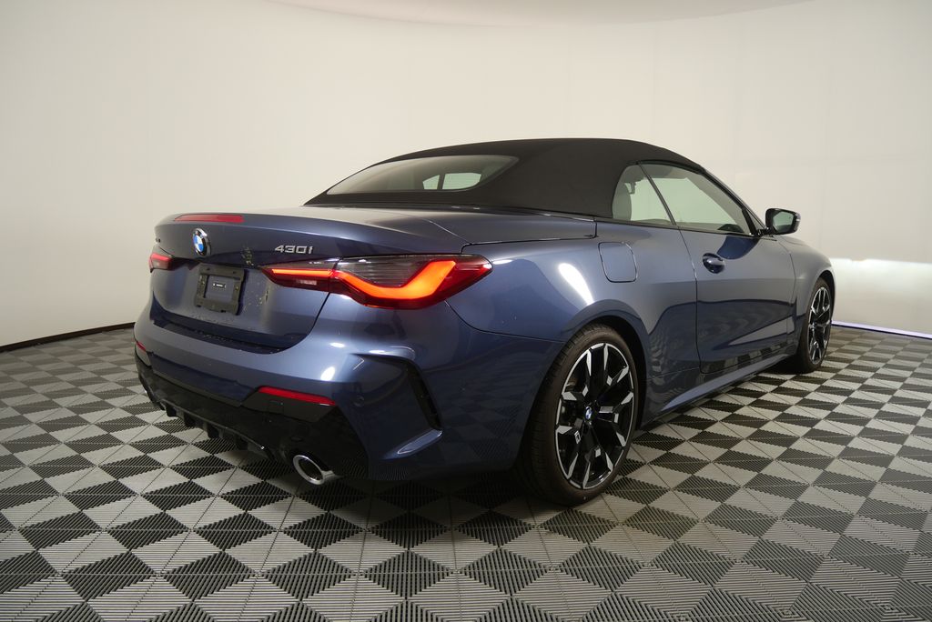 Thumbnail: 2026 BMW 4 Series - 3