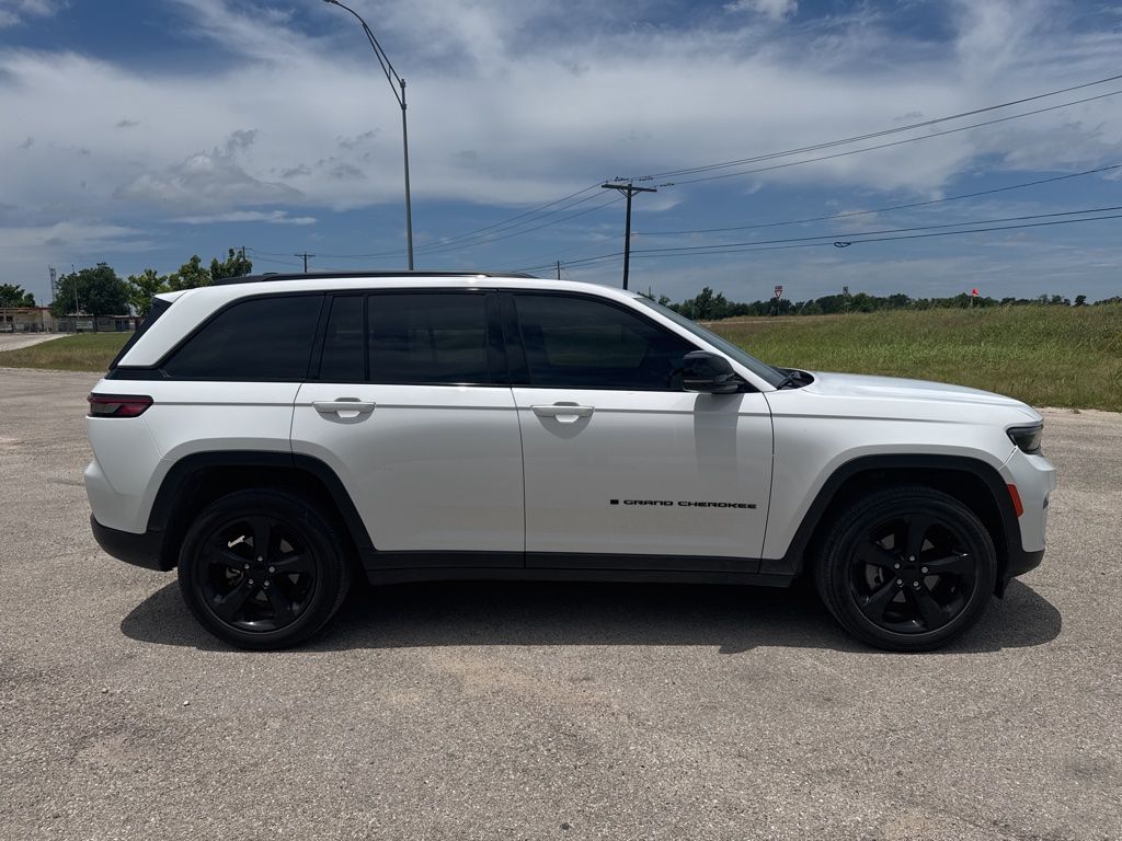 Used Car 2023 Jeep Grand Cherokee  Altitude X For Sale Under $30,000 In Taylor, Texas